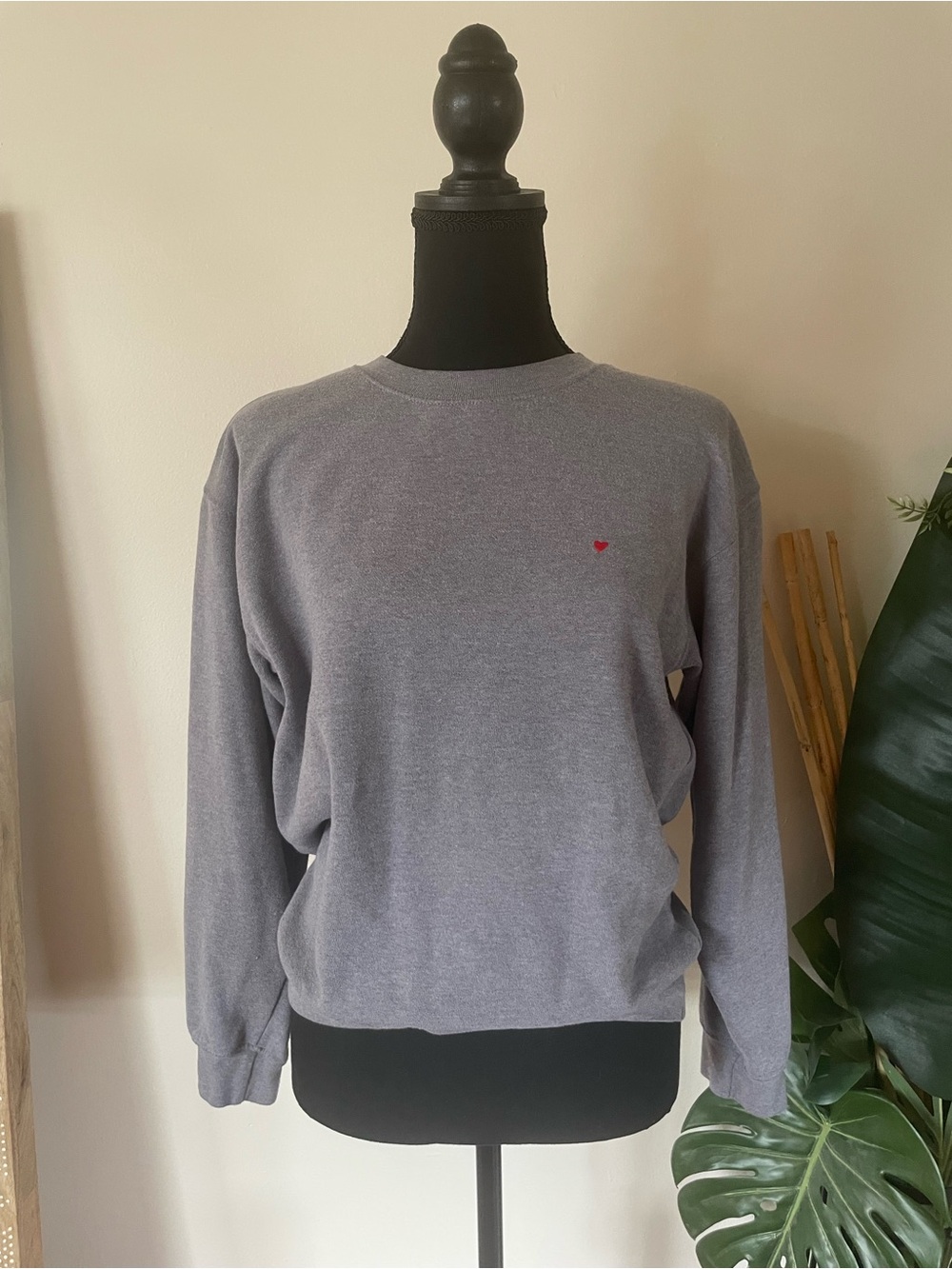 Sub Urban Riot Gray Crewneck Sweater with Small Red Heart
